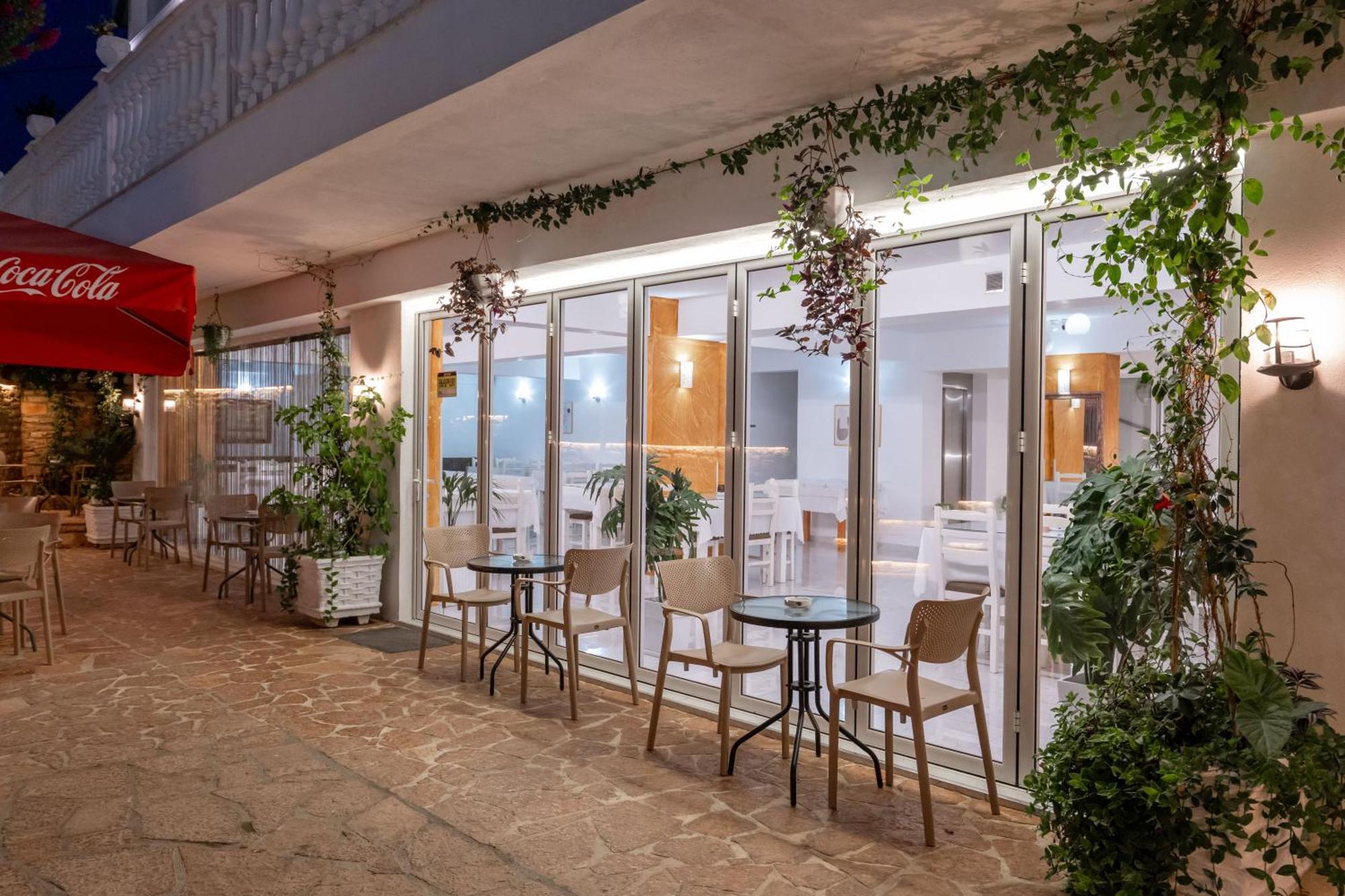 Hotel Elite Саранда Экстерьер фото