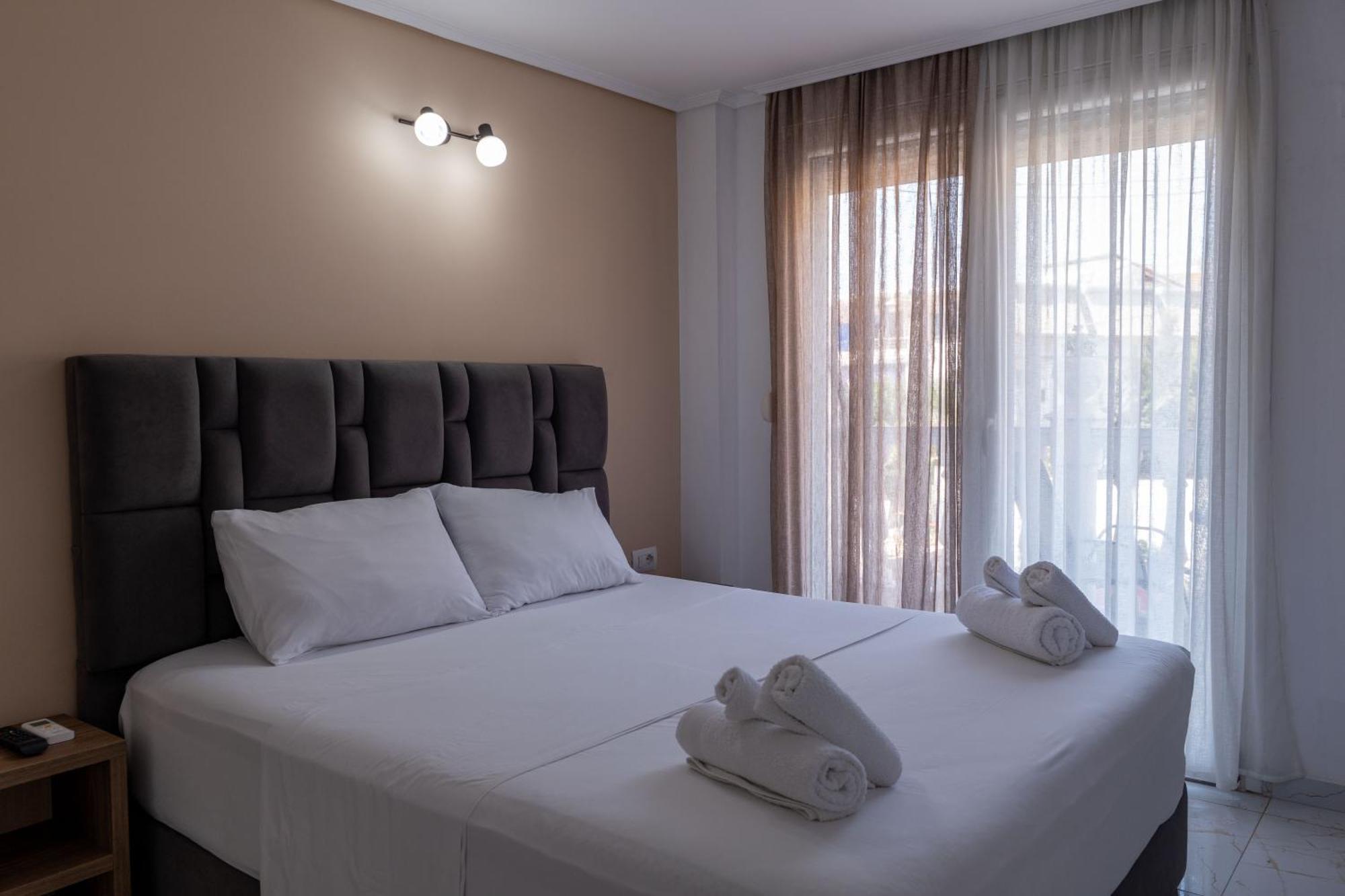 Hotel Elite Саранда Экстерьер фото